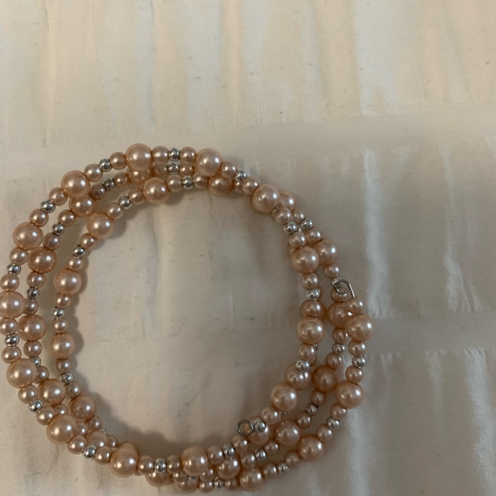 Elegant Pink Pearl Necklace and Bracelet Set - Picture 4 of 7